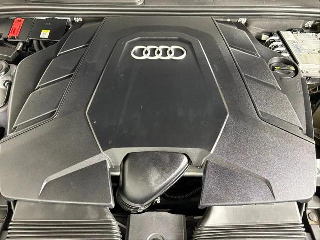 2020 Audi Q8 Premium Plus 55 TFSI quattro Tiptronic