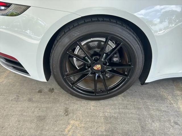 2020 Porsche 911 Carrera