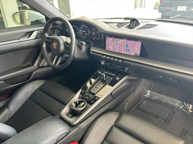 2020 Porsche 911 Carrera