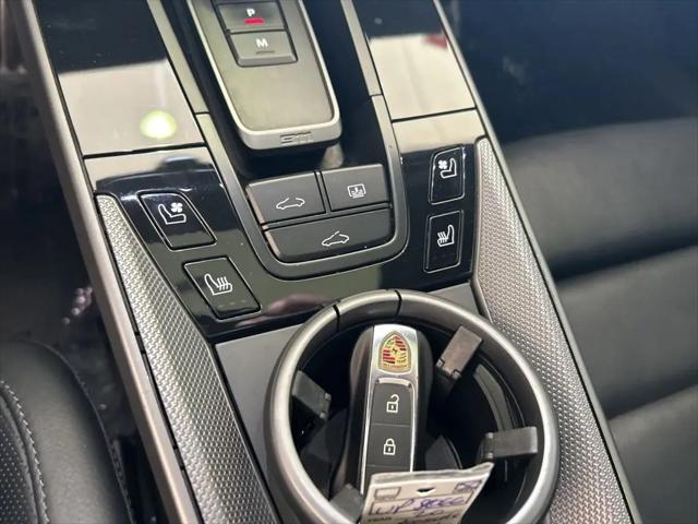2020 Porsche 911 Carrera