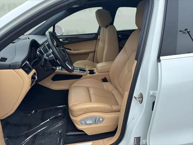 2017 Porsche Macan Turbo