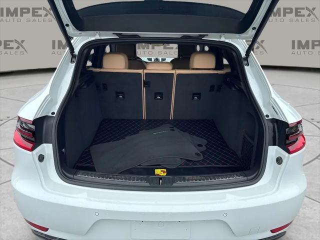 2017 Porsche Macan Turbo