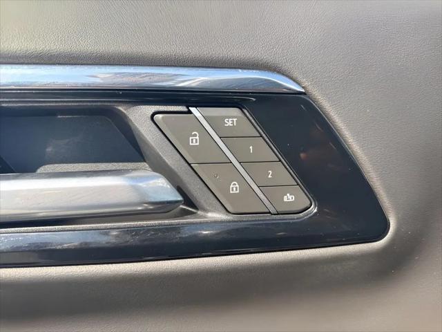 2025 Chevrolet Suburban 4WD Z71
