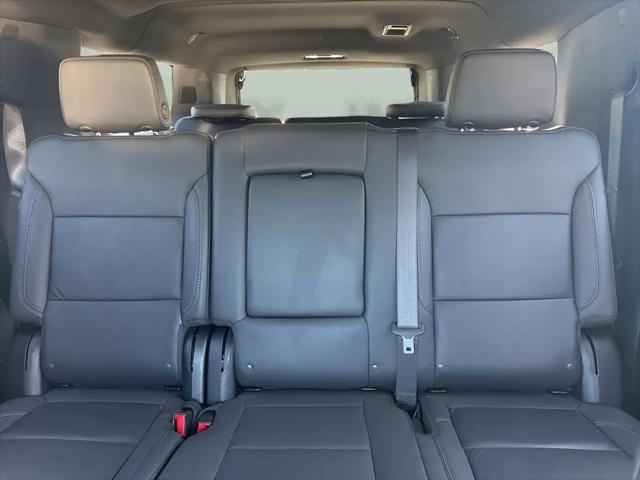 2025 Chevrolet Suburban 4WD Z71
