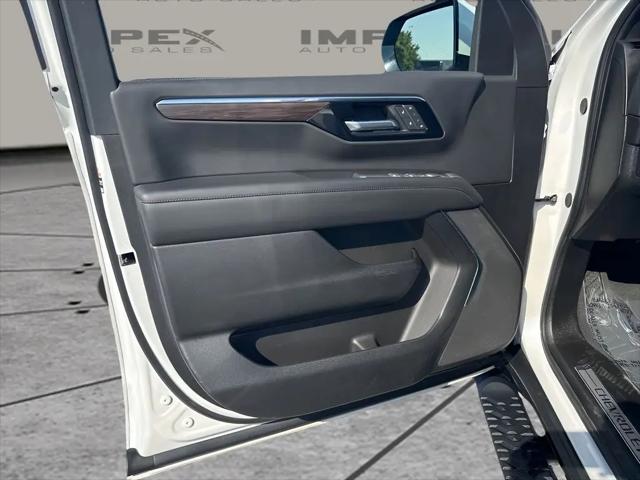 2025 Chevrolet Suburban 4WD Z71