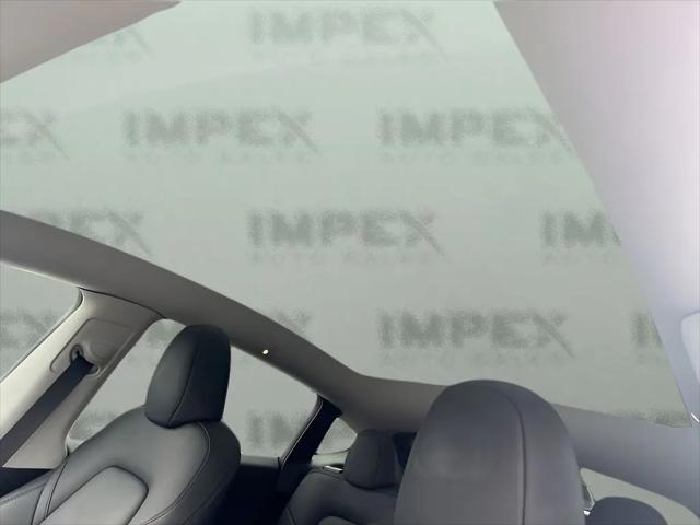 2024 Tesla Model Y Long Range Single Motor Rear-Wheel Drive