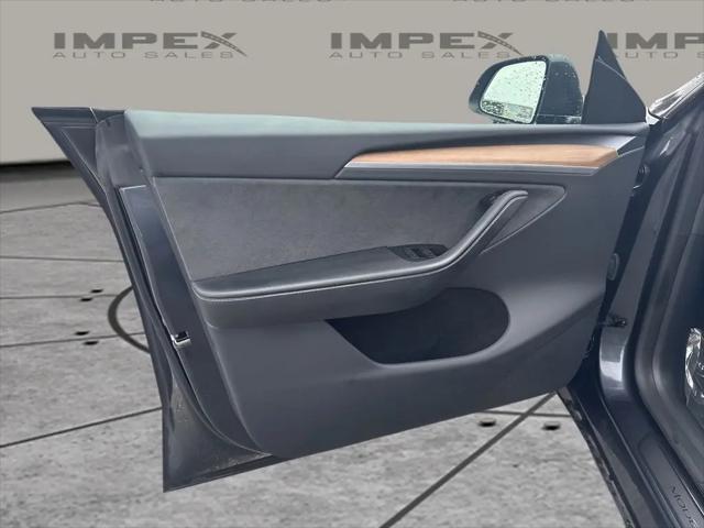 2024 Tesla Model Y Long Range Single Motor Rear-Wheel Drive