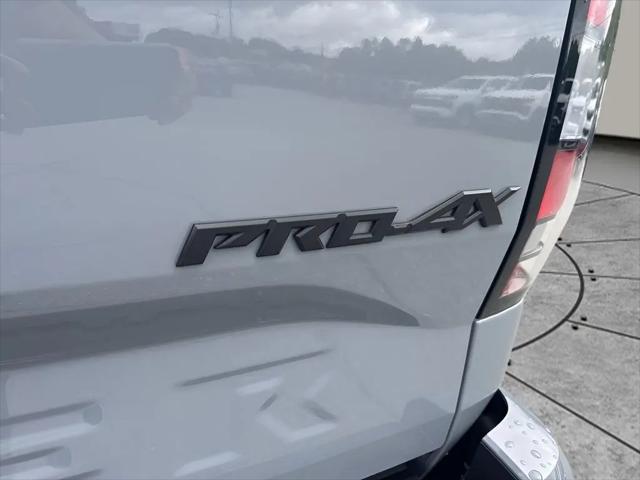 2024 Nissan Frontier Crew Cab PRO-4X 4x4