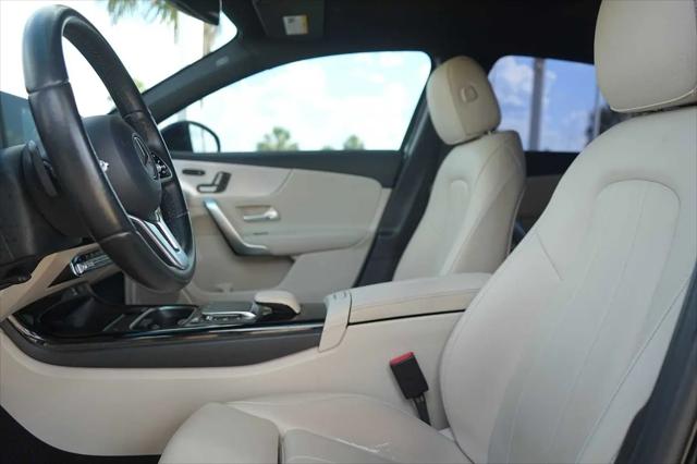 2021 Mercedes-Benz A 220 A 220