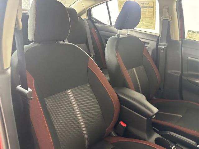2025 Nissan Versa 1.6 SR
