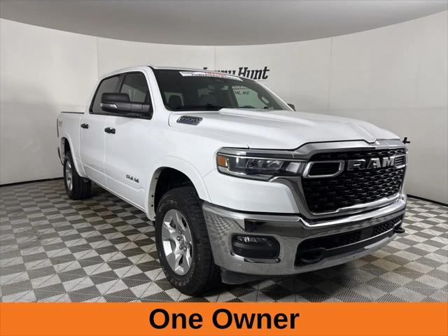 2025 Ram 1500 Big Horn Crew Cab 4x4 5'7" Box
