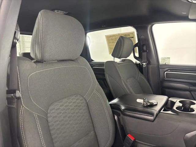 2025 Ram 1500 Big Horn Crew Cab 4x4 5'7" Box