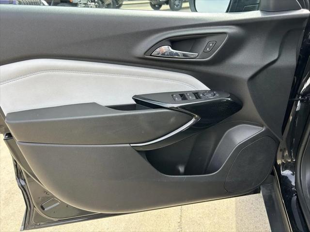 2025 Chevrolet Trax FWD LT