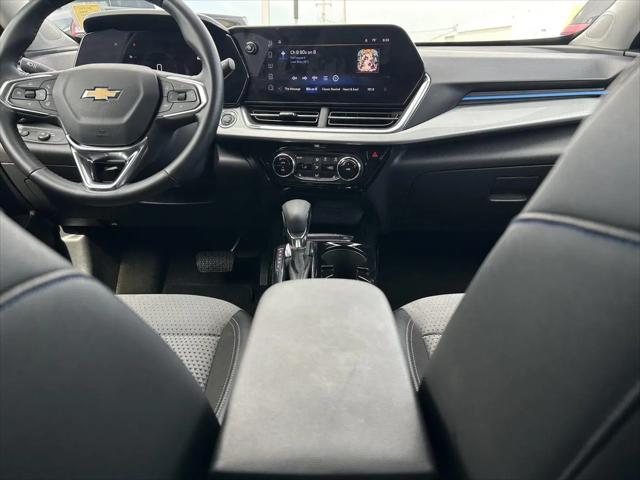 2025 Chevrolet Trax FWD LT