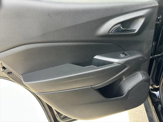2025 Chevrolet Trax FWD LT