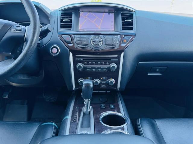 2015 Nissan Pathfinder SL
