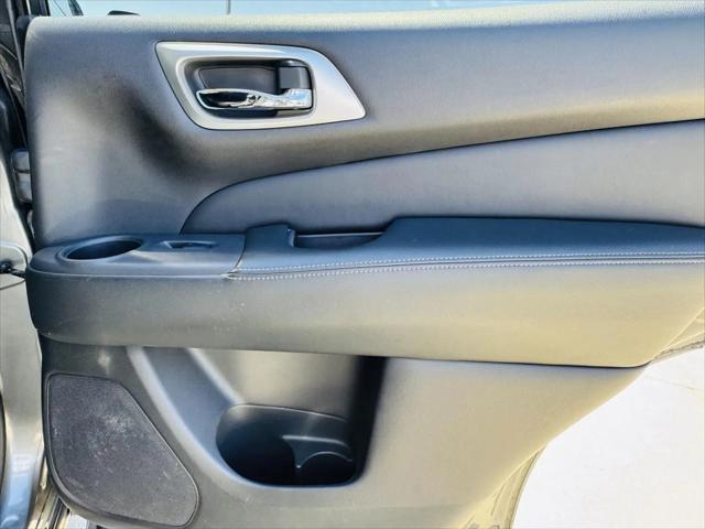 2015 Nissan Pathfinder SL