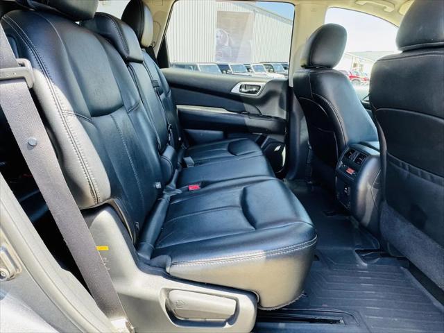 2015 Nissan Pathfinder SL