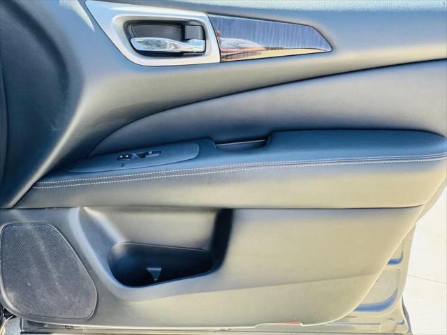 2015 Nissan Pathfinder SL