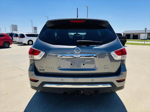 2015 Nissan Pathfinder SL
