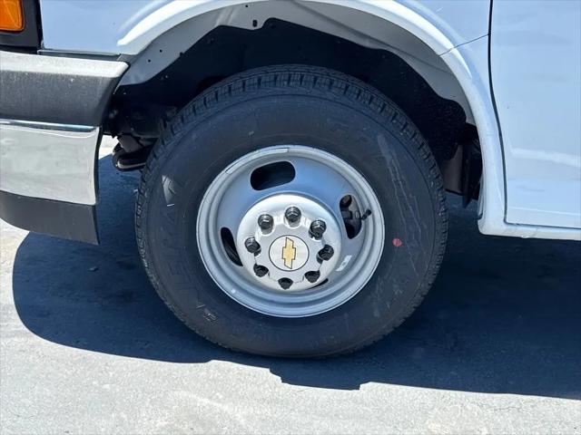 2026 Chevrolet Express Cutaway Work Van
