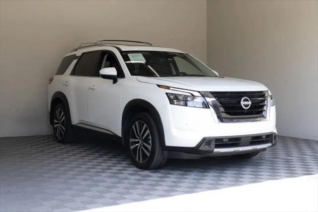 2025 Nissan Pathfinder Platinum FWD