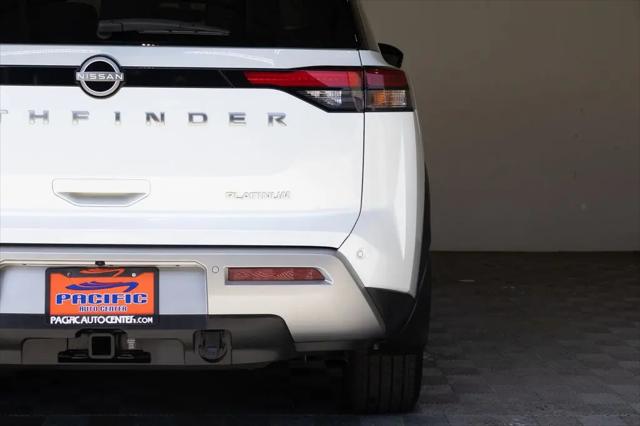 2025 Nissan Pathfinder Platinum FWD