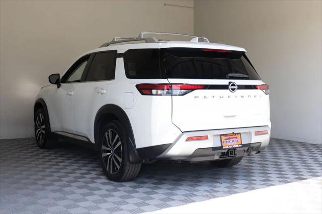 2025 Nissan Pathfinder Platinum FWD