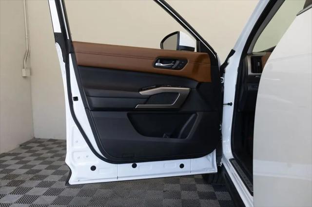 2025 Nissan Pathfinder Platinum FWD