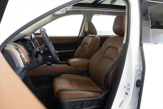 2025 Nissan Pathfinder Platinum FWD