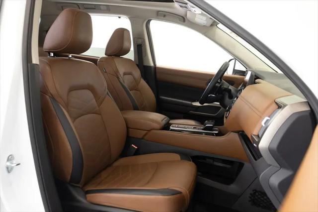 2025 Nissan Pathfinder Platinum FWD