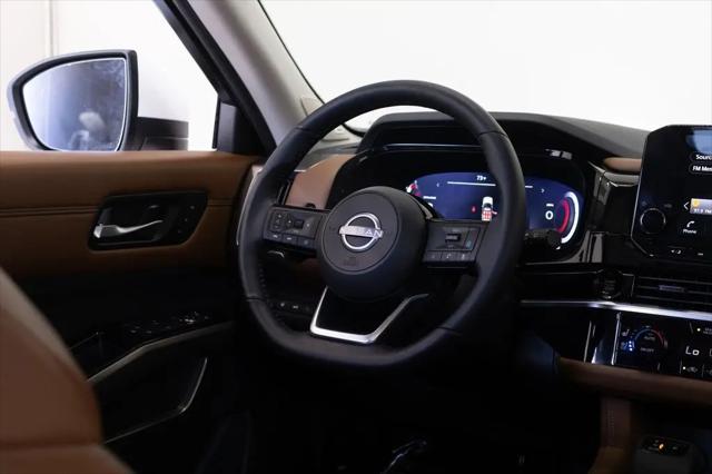 2025 Nissan Pathfinder Platinum FWD