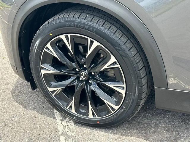 2024 Mazda X-90 Premium