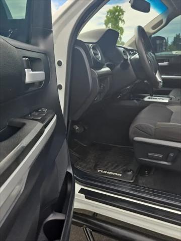2015 Toyota Tundra SR5 5.7L V8