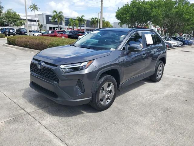 2024 Toyota RAV4 Hybrid XLE