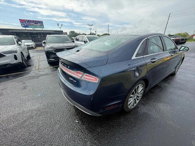 2017 Lincoln MKZ Select