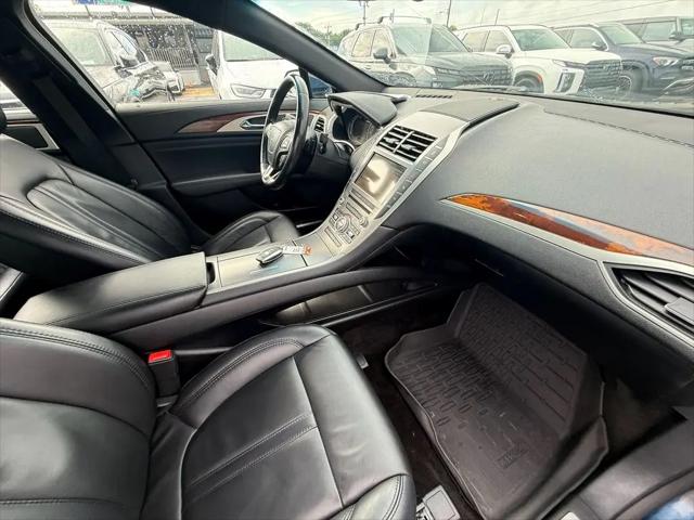 2017 Lincoln MKZ Select