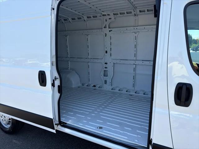 2026 Ram ProMaster 2500 Cargo Van Tradesman High Roof 159" WB w/Pass Seat
