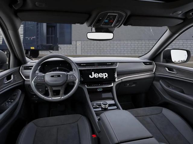 2026 Jeep Grand Cherokee L Altitude 4x2