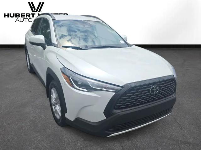 2024 Toyota Corolla Cross LE