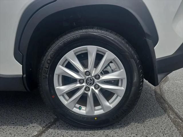 2024 Toyota Corolla Cross LE