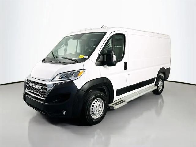 2025 Ram ProMaster 2500 Cargo Van Tradesman Low Roof 136" WB w/Pass Seat