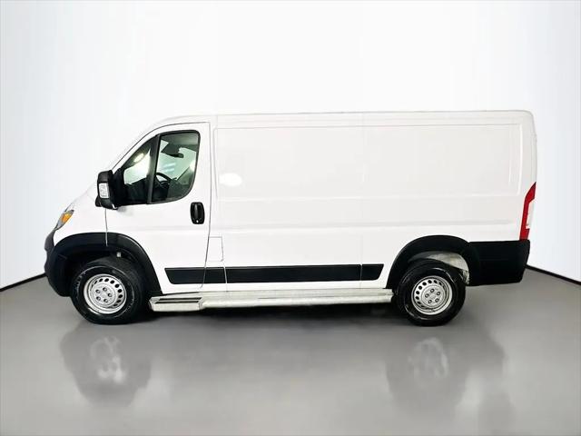 2025 Ram ProMaster 2500 Cargo Van Tradesman Low Roof 136" WB w/Pass Seat