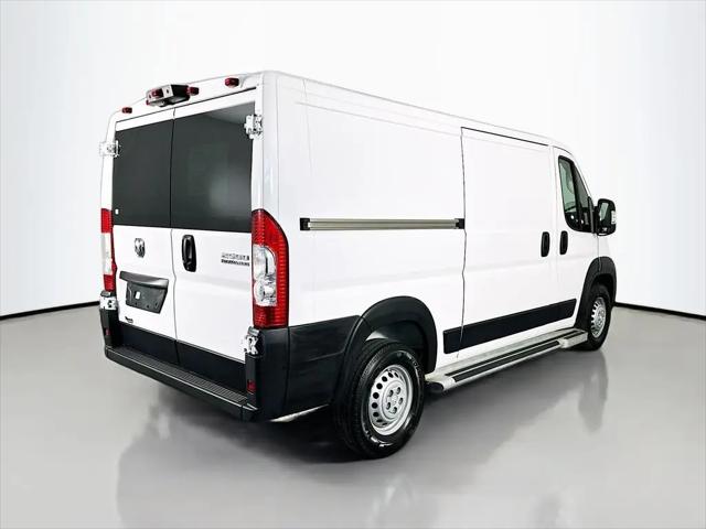 2025 Ram ProMaster 2500 Cargo Van Tradesman Low Roof 136" WB w/Pass Seat