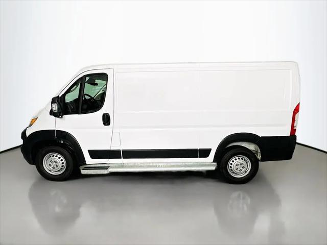 2025 Ram ProMaster 2500 Cargo Van Tradesman Low Roof 136" WB w/Pass Seat