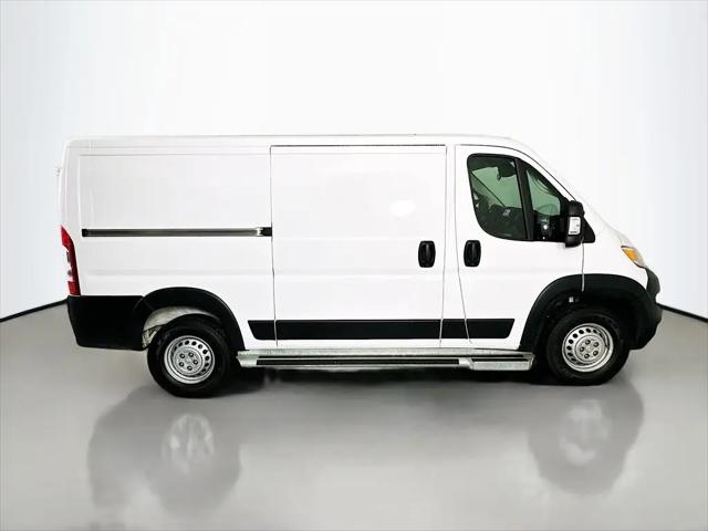 2025 Ram ProMaster 2500 Cargo Van Tradesman Low Roof 136" WB w/Pass Seat