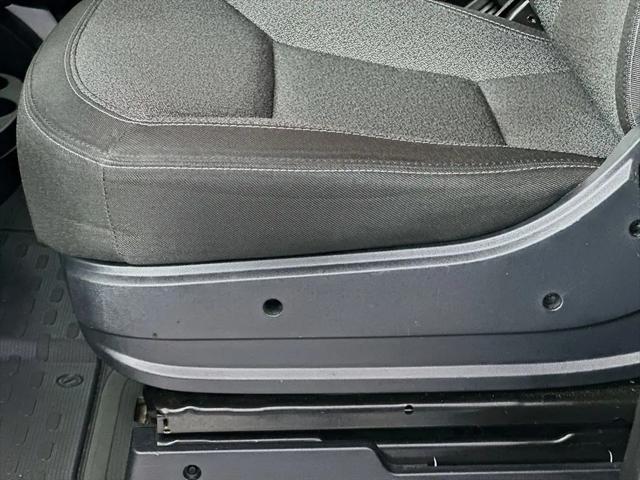 2025 Ram ProMaster 2500 Cargo Van Tradesman Low Roof 136" WB w/Pass Seat