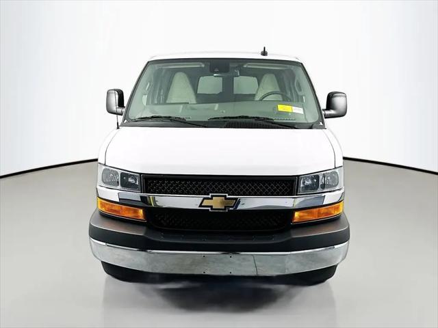 2024 Chevrolet Express Passenger RWD 3500 Extended Wheelbase LT