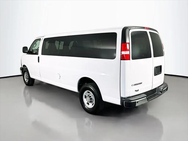 2024 Chevrolet Express Passenger RWD 3500 Extended Wheelbase LT