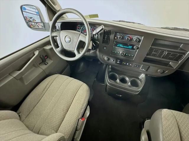 2024 Chevrolet Express Passenger RWD 3500 Extended Wheelbase LT